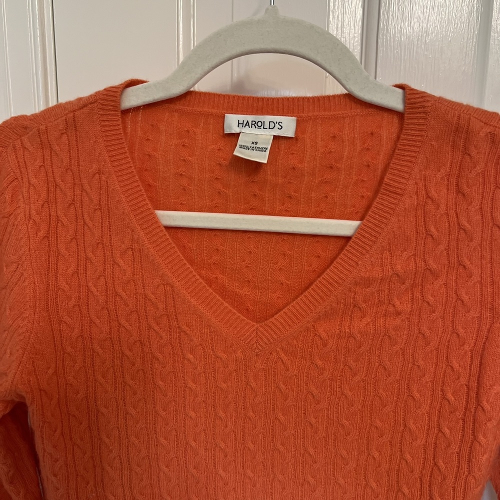 Harold’s Vintage Cableknit Cashmere Sweater V-Neck size XS - Orange